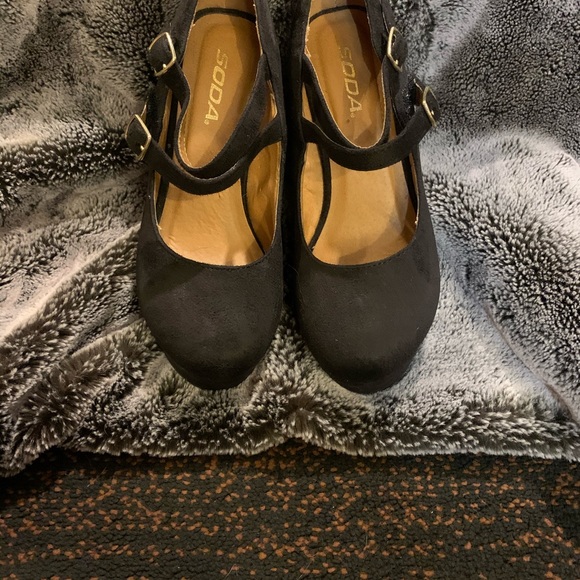 Pump wedges - Picture 2 of 2